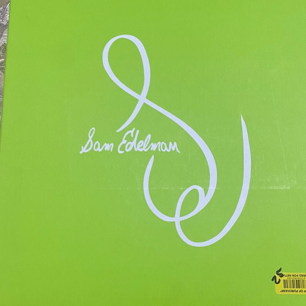 Sam Edelman Green Box